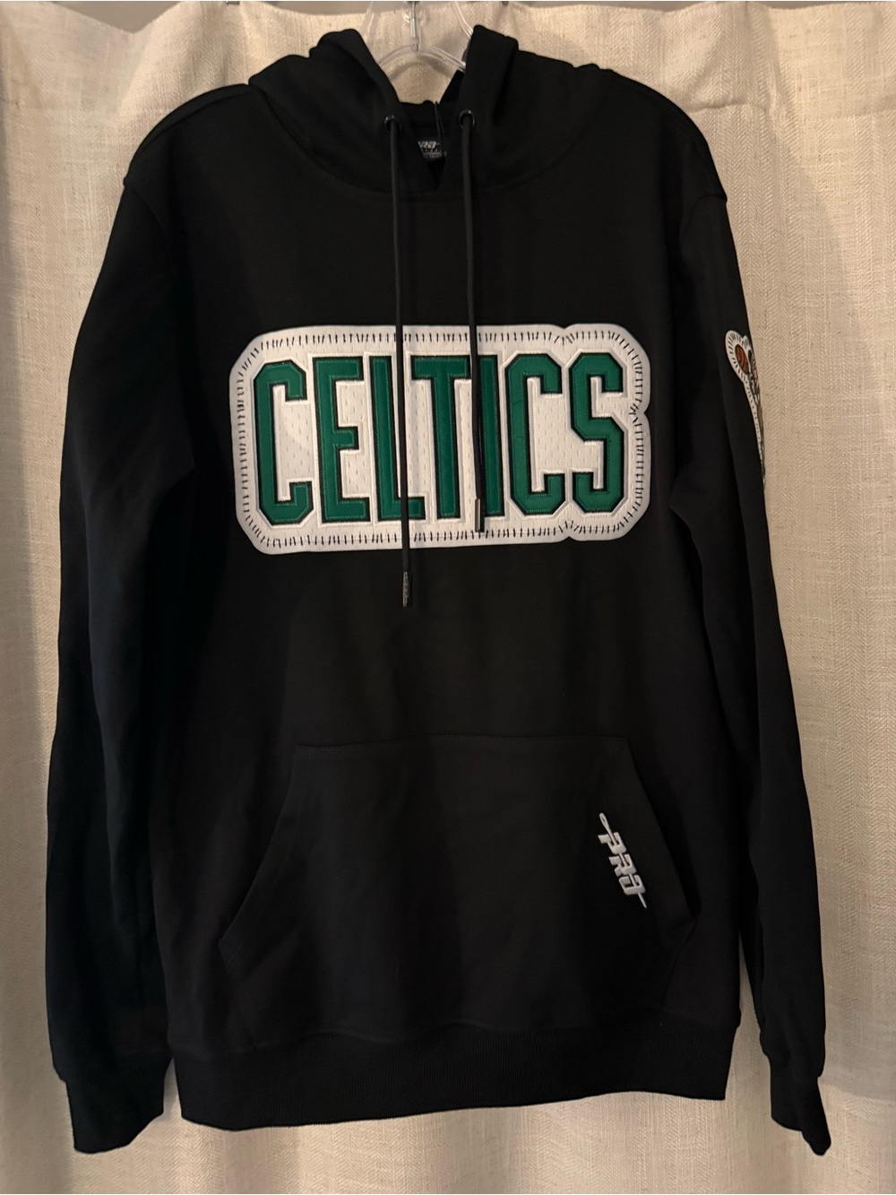 NBA PRO Celtics Black Pullover Hoodie - Official Team Design